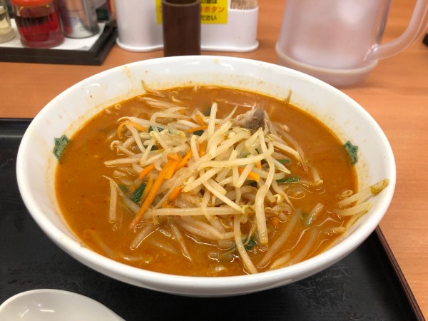 「秘伝の辛味噌ラーメン」@日高屋 初台南口店の写真
