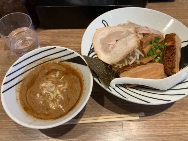「特製濃厚つけ麺　麺大盛+角煮」@つけ麺 一頂の写真