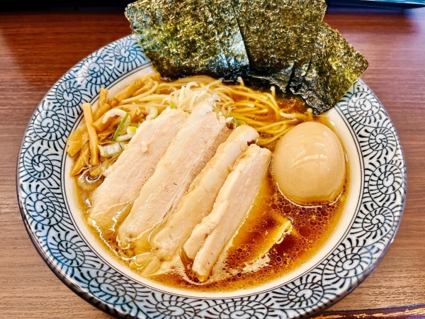 「煮干しらぁめん（780円）、特性TP（250円）」@らぁめん でんかの写真