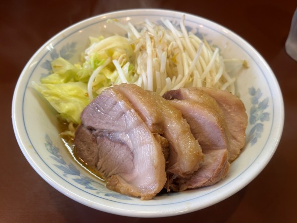 「豚増しらーめん」@らーめん陸の写真