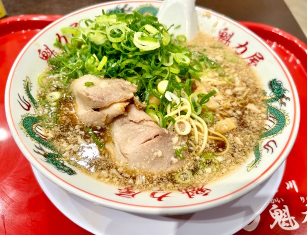 「醤油ラーメン(770-クーポン100)¥」@ラーメン魁力屋 イオンモール水戸内原店の写真