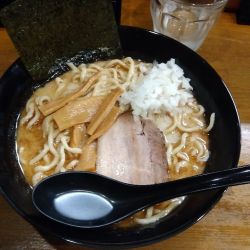 鬼煮干しらーめん　塩　太麺　大盛