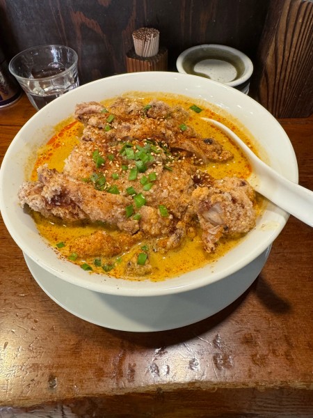 「デカ肉担々麺」@永吉の写真