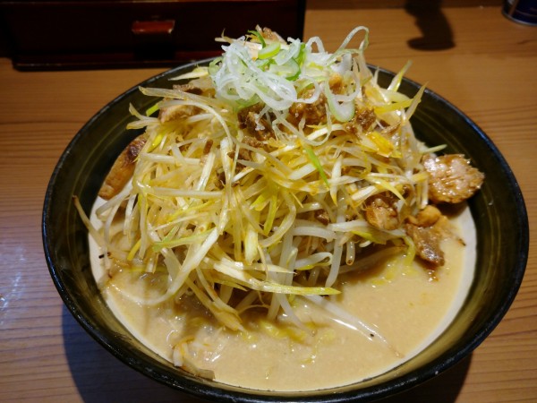 「ネギ味噌らーめん（1,030円）＋大盛り（100円）」@いと井 東京ラーメン横丁店の写真