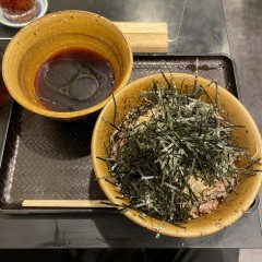 なぜ蕎麦にラー油をいれるのか。 渋谷店の画像