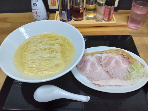 「アイモらーめん塩＋替え玉」@ふかや女子流 アイモの写真