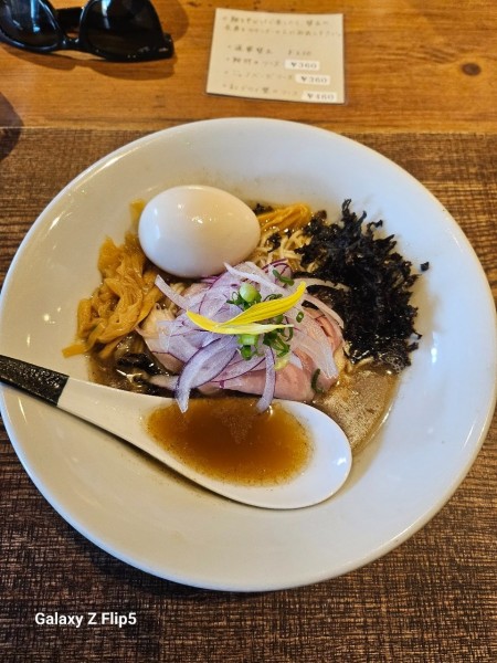 「煮干し蕎麦」@蜂と蝶の写真