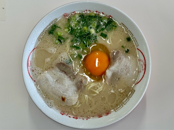 「ラーメン+生たまご」@丸幸ラーメンセンター 基山店の写真