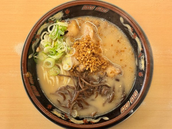 「豚とろラーメン」@鹿児島ラーメン 豚とろ 天文館本店の写真
