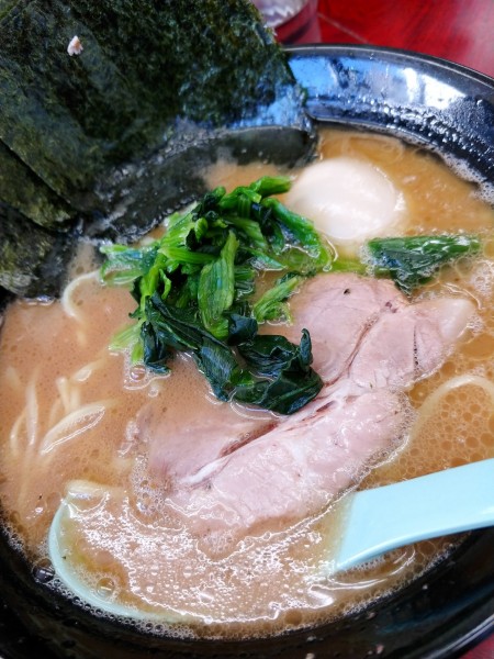 「味玉ラーメン並」@横浜ラーメン武蔵家 菊名店の写真