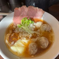 いりこそば　トッピングワンタン