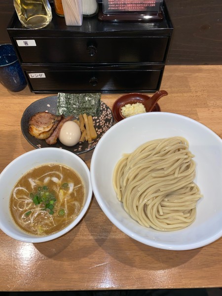 「濃厚醤油つけ麺大盛煮玉子刻みニンニク¥1,150円」@麺処 湯咲の写真