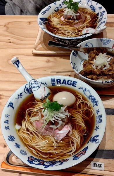 「味玉軍鶏そば2200円」@麺尊RAGE 麻布台ヒルズの写真