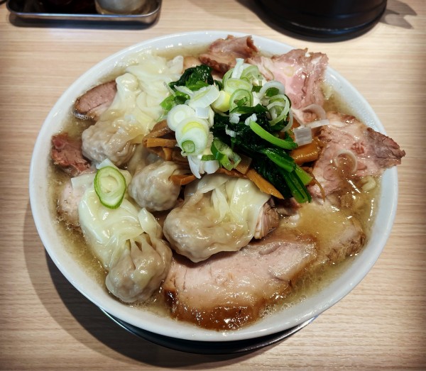 「塩チャーシューワンタン麺　大盛」@桜上水 船越の写真