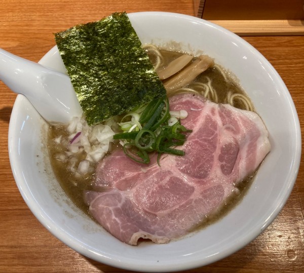 「焼きあご煮干醤油らぁめん」@焼きあご煮干しらぁめん はなかぜの写真