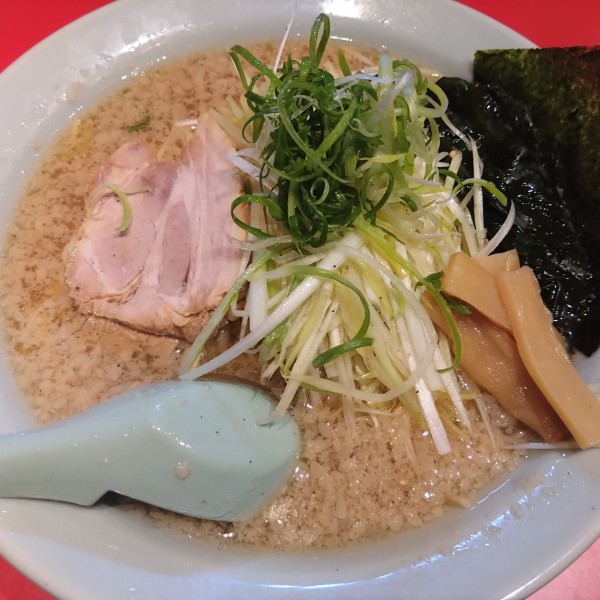 「ネギラーメン850円、ネギ丼250円」@ラーメンショップ まる壱の写真