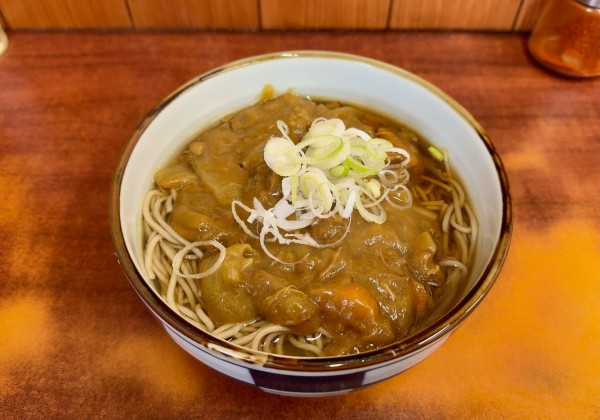 「カレーそば(530円)」@立ち食いそばうどん 会津の写真