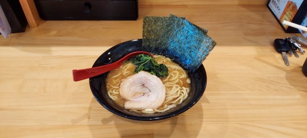 「豚骨ラーメン　醤油」@熟成豚骨ラーメン そだし 河口湖店の写真