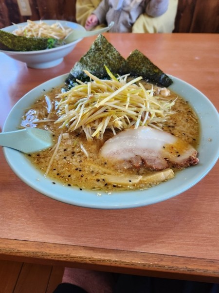「ネギ味噌ラーメン中盛ねぎあえまし」@ラーメンショップ 足利50号店の写真