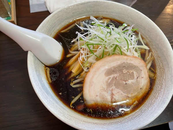 「極しょうゆ」@突撃ラーメンの写真