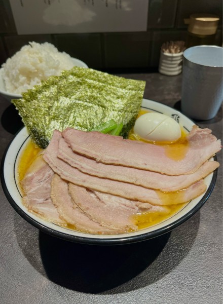 「チャーシュー麺【TP】味たま、海苔、大ライス」@らーめん飛粋の写真