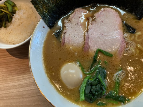 「特撰野良裏家A＋半ライス」@ラーメン 野良裏家の写真