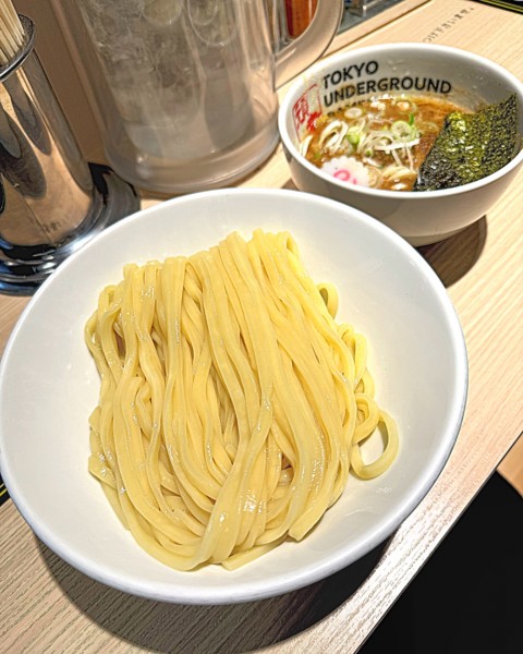 「つけめん（濃厚）950円」@TOKYO UNDER GROUND RAMEN 頑者の写真