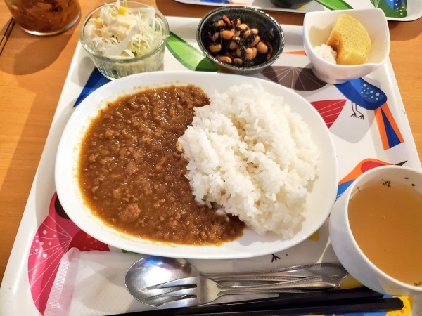 「ぶぅ特製カレー」@カフェ＆ビストロ Vous-ぶぅ-の写真