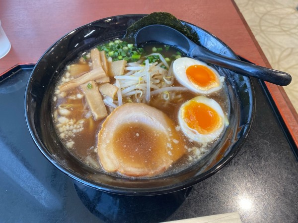 「醤油ラーメン750円」@庭亭 戸塚店の写真