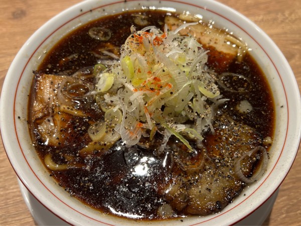 「ブラックラーメン」@R+の写真