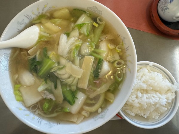 「エビ塩あんかけそば　650円」@チャイナドールの写真