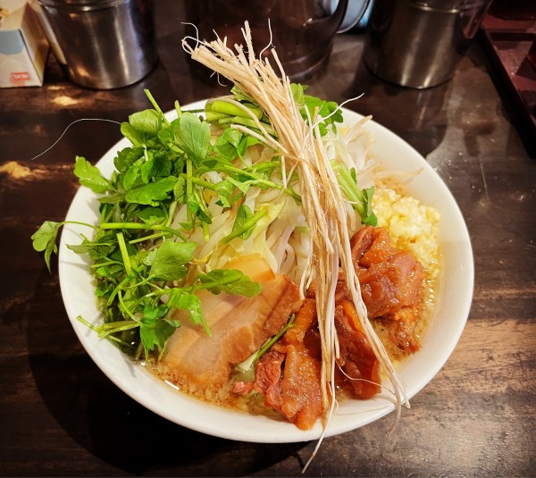 「限定　せり鍋風豚そば」@麺屋ダダダの写真