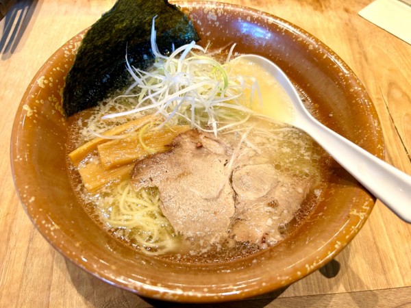 「塩ラーメン(880¥)」@麺工房 風の杜の写真