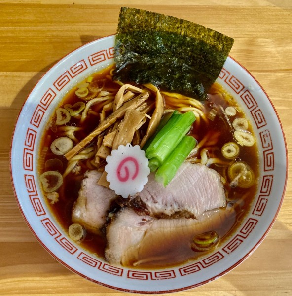 「しょうゆらーめん 900円」@柳麺かいとの写真