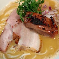 鶏白湯らーめん