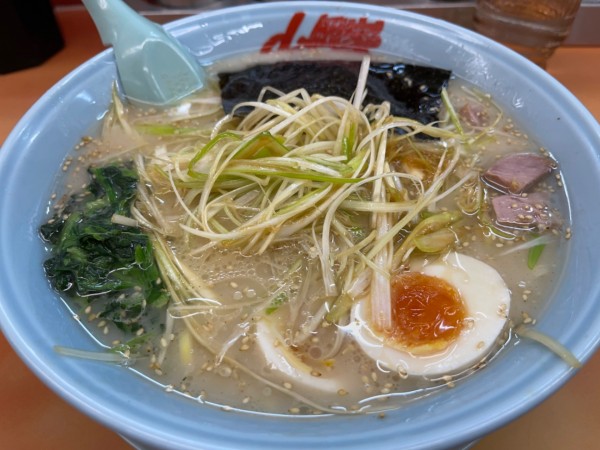 「塩ネギラーメン  ネギダブル」@ラーメン山岡家 さいたま宮前店の写真