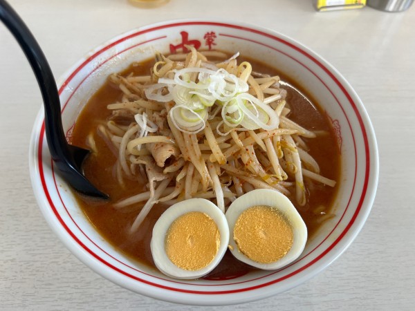 「味噌卵麺　大盛　麺硬　970円」@蒙古タンメン 中本 船橋店の写真