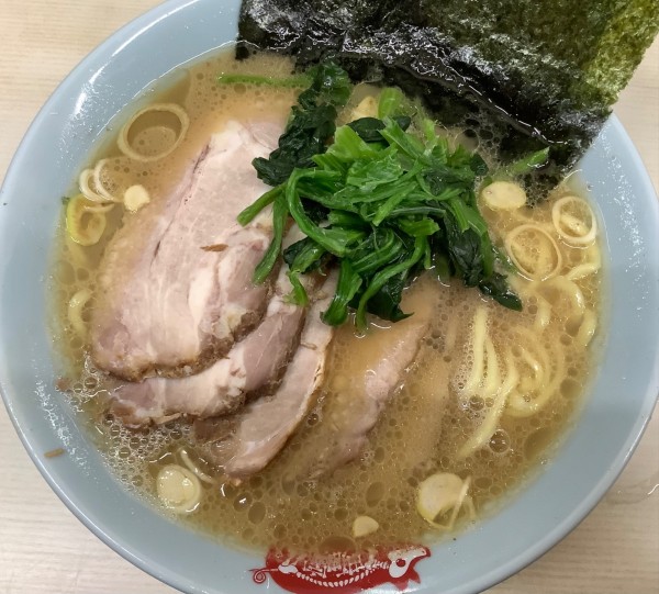 「ラーメン　＋　チャーシュー」@横浜ラーメン 町田家 町田本店の写真
