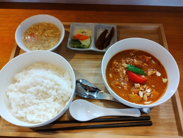 「ココナッツカレー」@中華酒場 一期一会の写真