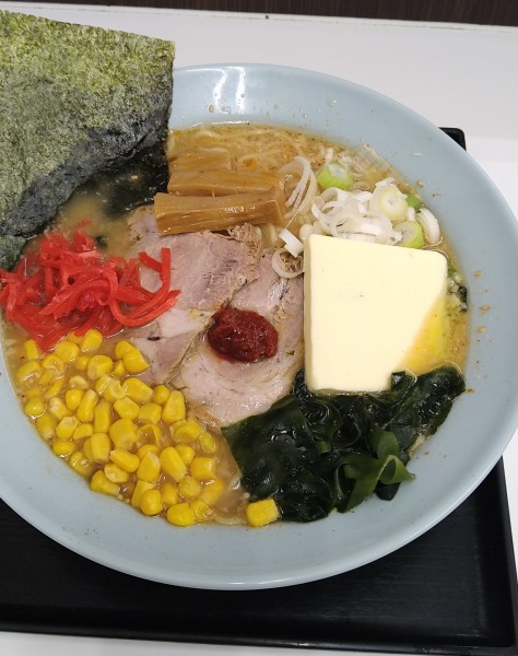 「味噌ラーメン+バター」@ラーメンショップ 北川辺店の写真