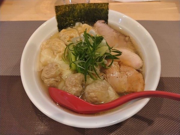 「ワンタン塩らぁめん¥1250-」@麺や旬香の写真