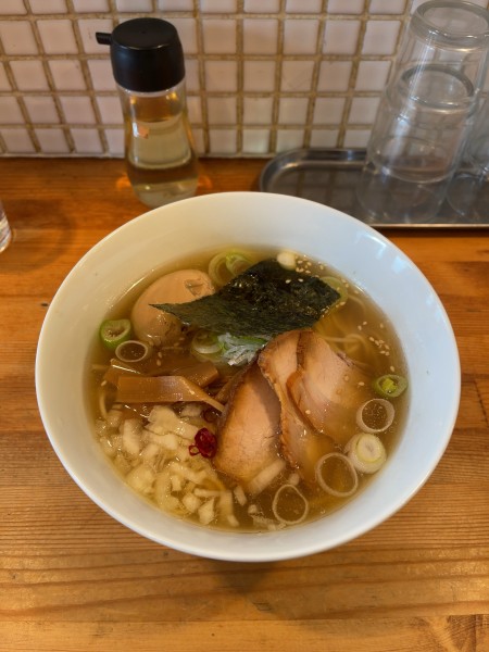 「塩中華そば（900円」@中華そば 閃の写真