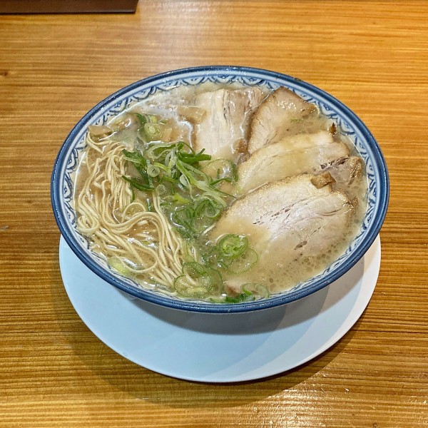 「チャーシューメン」@元祖赤のれん 節ちゃんラーメン 天神本店の写真