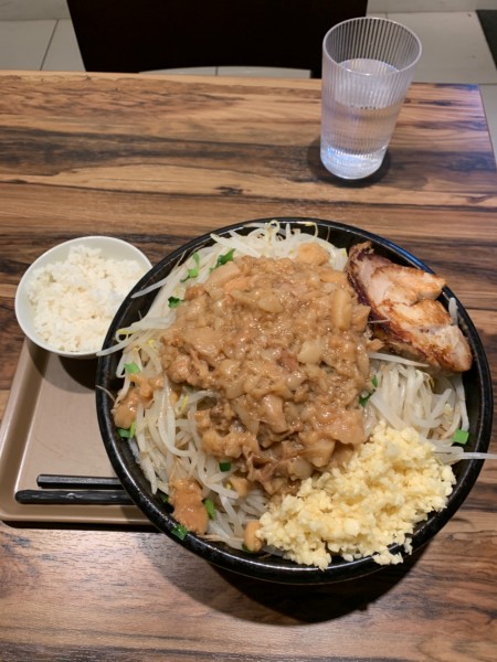 「まぜそば（特盛）」@麺屋 どんぶら来の写真