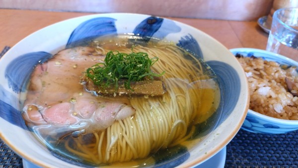 「塩山椒ラーメン　¥950」@柴崎亭の写真