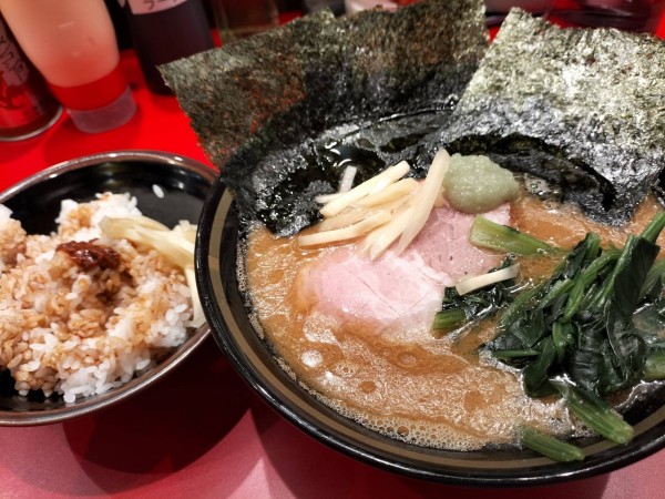 「ラーメン・アブラオオメ￥780＋白飯無料」@家系ラーメン 王道乃印 柏店の写真