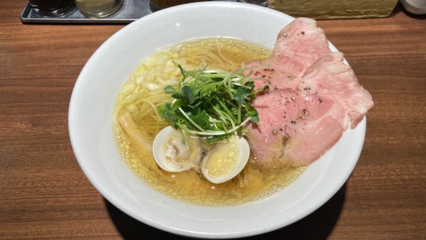「鶏と蛤の淡麗中華そば （塩）」@麺屋 ねむ瑠の写真