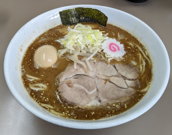 「味噌ラーメン + 味玉」@庵悟の写真