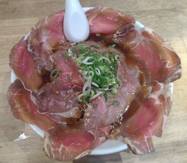 「焼豚満開横丁そば ¥1900」@横丁そば 小西湖の写真