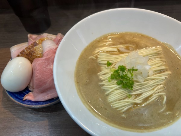 「特製濃厚煮干ソバ」@Noodle&Spice curry 今日の1番の写真